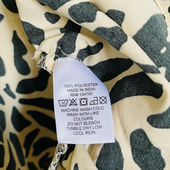 Tie-Front Blouse - Picture 5 of 6